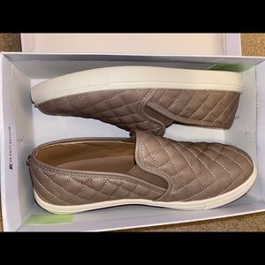 Steve Madden slip on shoes